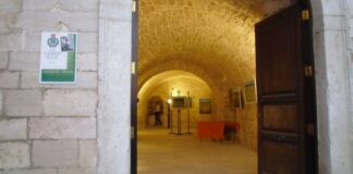 La galleria Ismi inaugura una mostra d’arte a Palazzo Palmieri