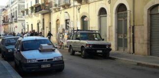 Sparatoria ai danni di un ferramenta