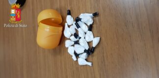 Sorpresi con diverse dosi di cocaina: arrestati due tranesi