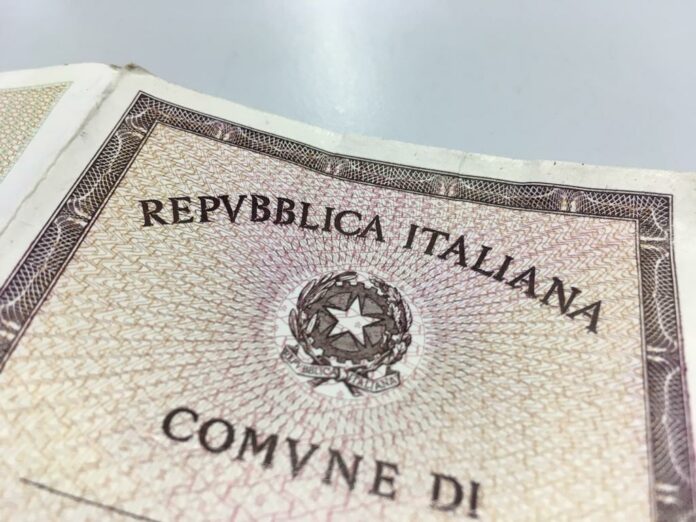 carta d'identità cartacea