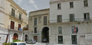 Nuova area pedonale nel centro storico di Trani