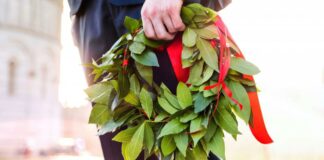 Barba e Capelli | Ma voi paghereste per un diploma o una laurea per vostro figlio?