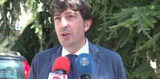 Barba e Capelli: Corrado e quella voglia di… Amet