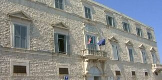 Morte ginecologo a Trani, indagata la seconda moglie del 79enne