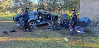 Sorpresi a smontare un’auto rubata a Trani: due arresti dei carabinieri