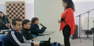 Scuola “Rocca-Bovio-Palumbo”, incontro con la direttrice d’orchestra Gianna Fratta