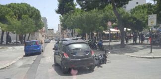 Incidente auto-moto nei pressi di piazza Gradenigo, ferito il centauro