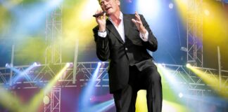 Tony Hadley, una leggenda della musica per un Capodanno indimenticabile: il concerto in Piazza Quercia
