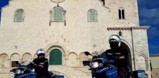 Faceva prostituire due persone in casa, arrestato 50enne tranese