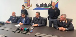 Supereroi silenziosi sulle volanti del web: convegni ed una mostra per parlare dei pericoli di internet