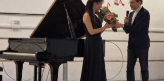 Caitlan Rinaldy in concerto nella scuola “Rocca-Bovio-Palumbo-D’Annunzio”