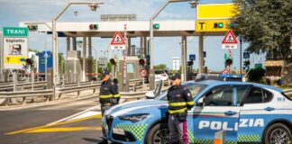 La Polizia di Stato incontra gli alunni delle scuole superiori di Andria, Trani e Trinitapoli