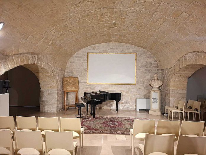 Salone Giuseppe Beltrani (1)