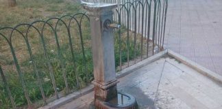 E pure la fontana di piazza Albanese non si sente tanto bene…